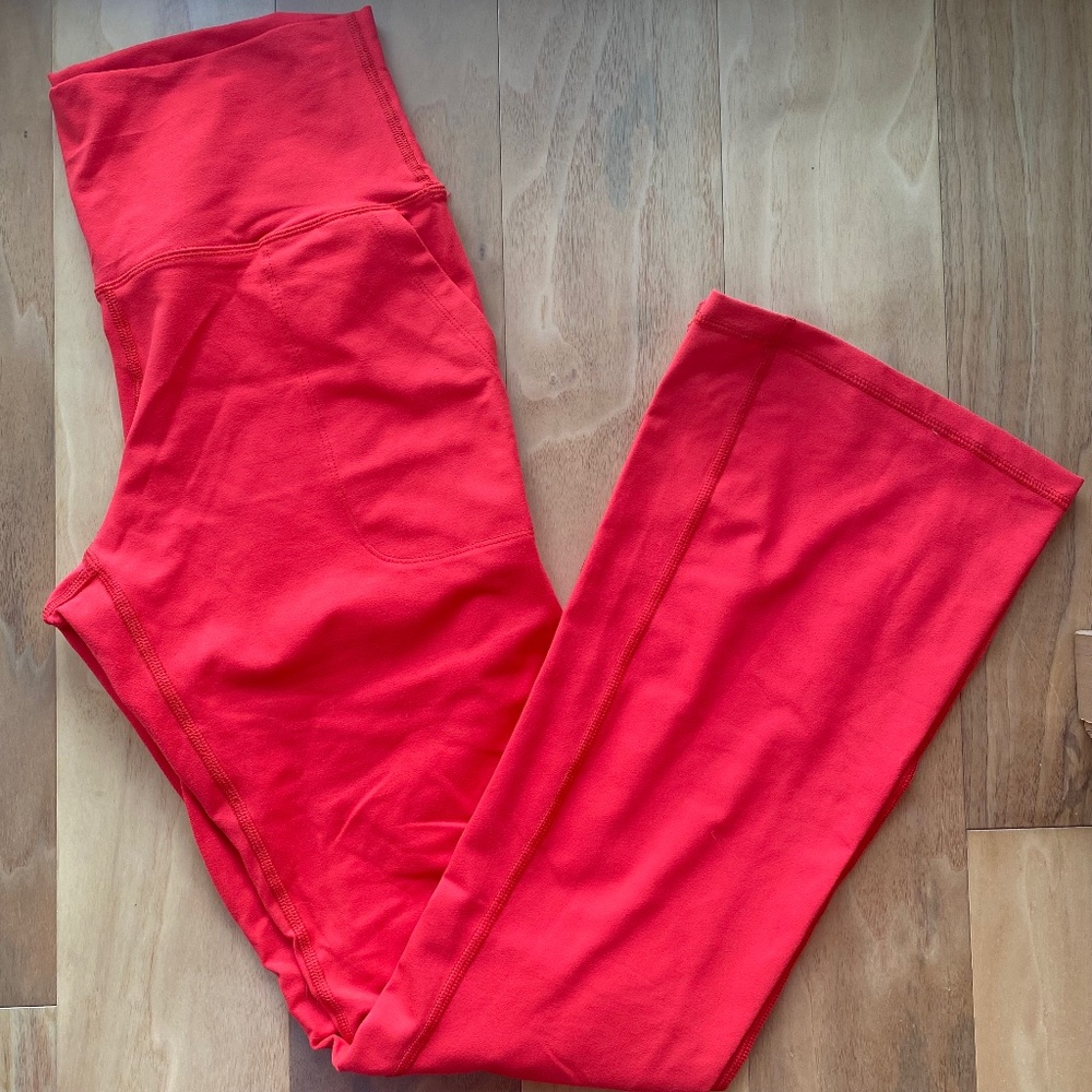 aerie The Hugger pocket bootcut leggings